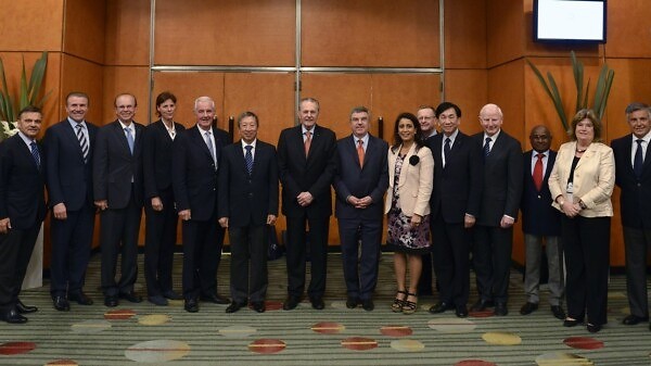 The IOC Executive Board - official photo taken in Buenos Aires at the 125th IOC Session. (c)IOC/Juilliart