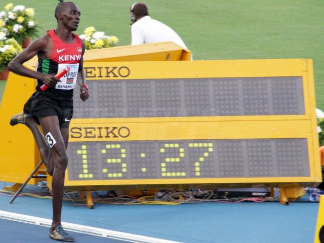 Kenya's Asbel Kiprop anchoring the team to a new World record of 14:22.22 in the Men's 4x1500m in Nassau / Photo credit: Derek Smith