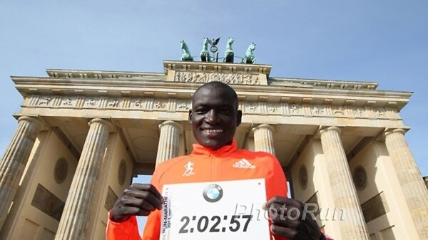 Kenyan Dennis Kimetto at the Brandenburg Gate after setting the World Record at the 2014 BMW Berlin Marathon / Photo: Photorun