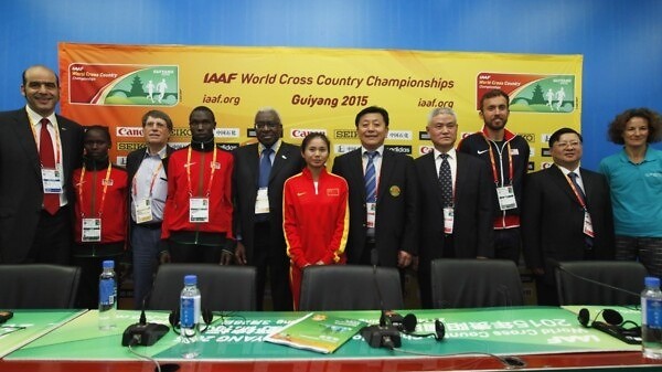 Guiyang 2015 athletes poses with the IAAF team - Photo credit: © Getty Images for IAAF