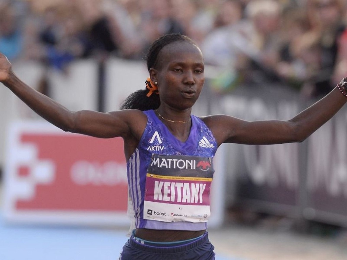 Mary Keitany crosses the finish line in Olomouc / Photo credit: Mattoni Olomouc Half Marathon