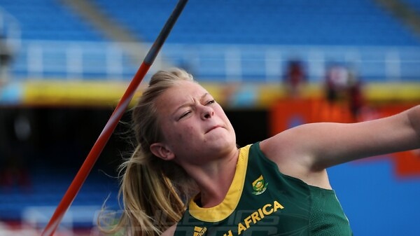 Carli Petri Nieuwenhuizen of South Africa in action during qualification for the Girls Javelin Throw on day one of the IAAF World Youth Championships Cali 2015 on July 15, 2015 at the Pascual Guerrero Olympic Stadium in Cali, Colombia. (Photo by Patrick Smith/Getty Images for IAAF)