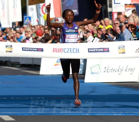 Kenyan Peres Jepchirchir winning at the 2015 Mattoni Usti nad Labem Half Marathon