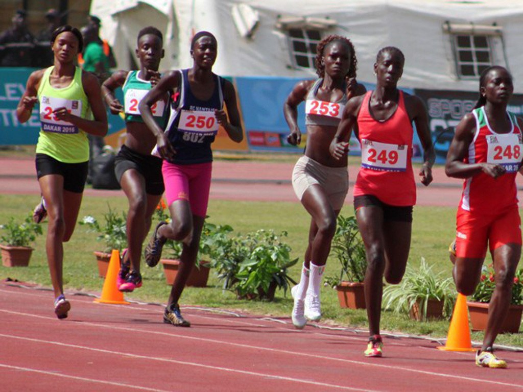 Senegalese athletes running at the Dakar Athletics Meeting