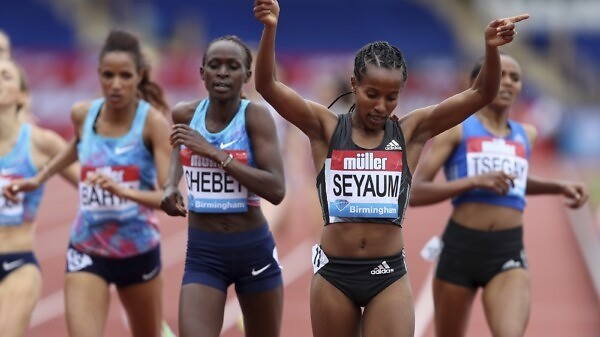 Ethiopa's Dawit Seyaum celebrates winning the Women's 1500m during the Muller Grand Prix at the Alexandra Stadium, Birmingham