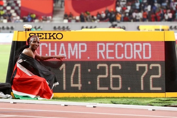 Doha 2019: Obiri smashes Championship Record to win 5000m on day 9.