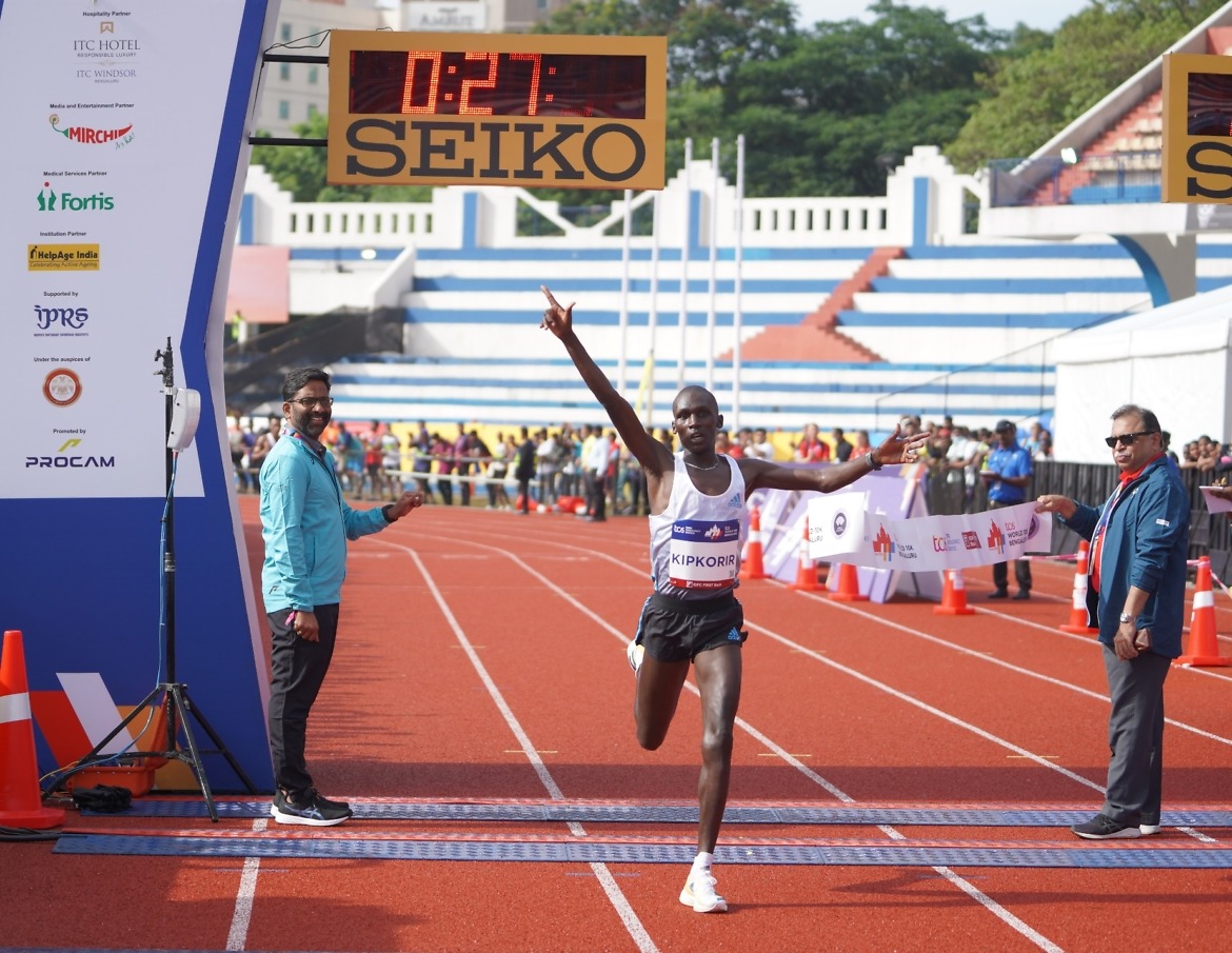 Kenya Nicholas Kipkorir Kimeli winning the TCS World 10K Bengaluru 2022 in a course record / Photo credit: Procam International