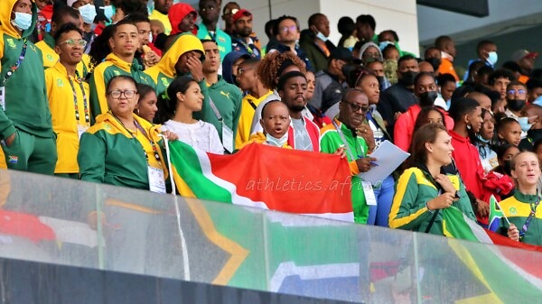 Team South Africa welcomed as they trooped in to a thundering atmosphere of screams and sounds vuvuzelas