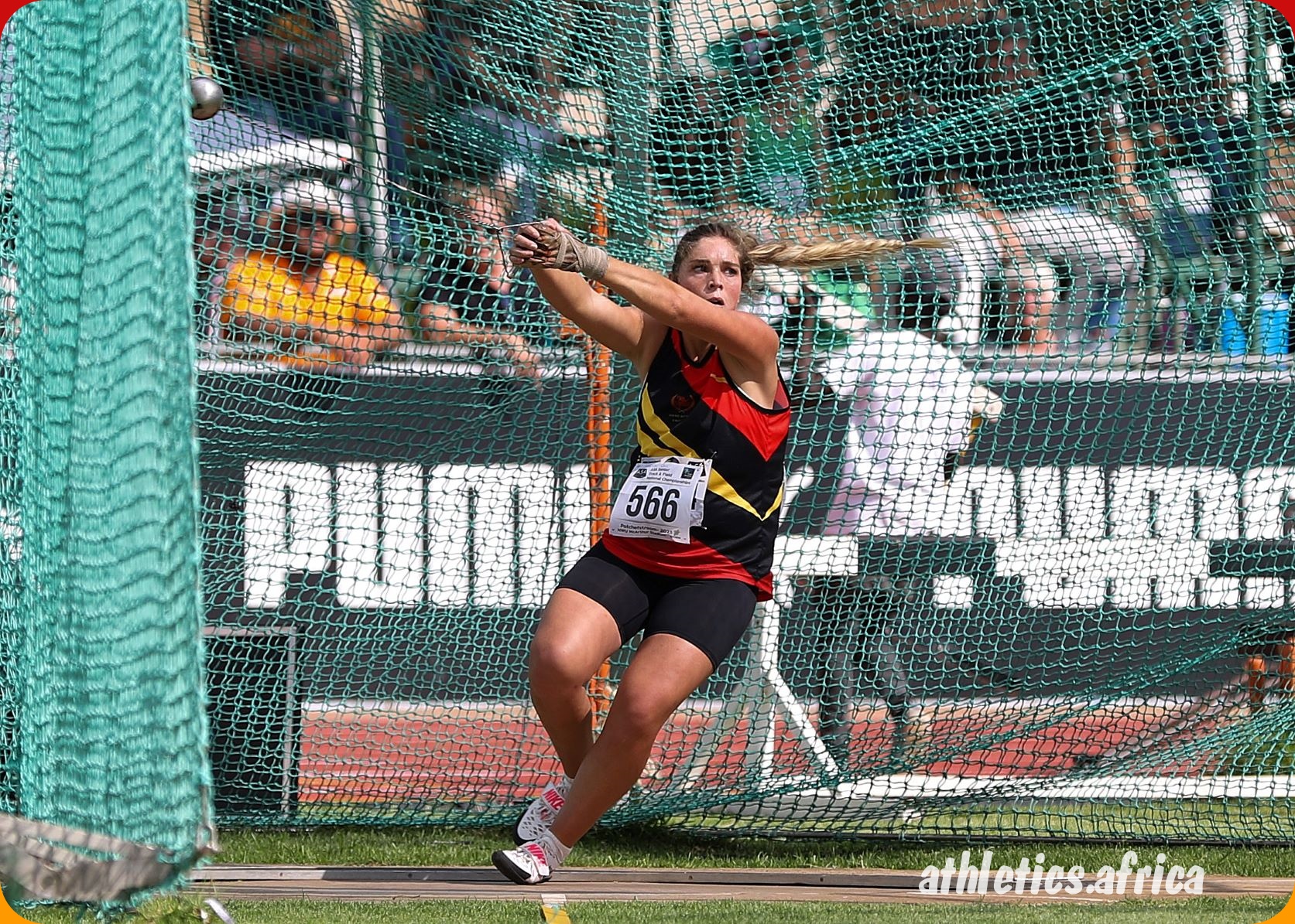 Leandri Geel breaks the national record to win the women's Hammer Throw title at the 2023 ASA Senior Championships in Potchefstroom / Photo: Cecilia de Bers