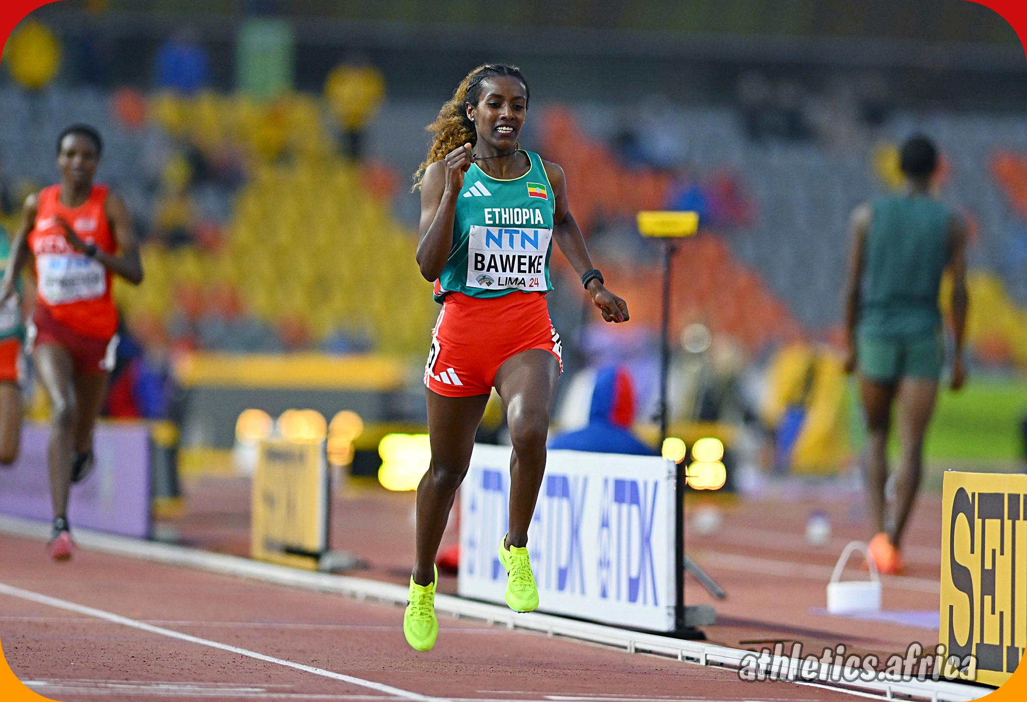 Ethiopia’s Aleshign Baweke winning the women’s 3000m in 8:50.32 at the World Athletics U20 Championships Estadio la Videna, Lima, Peru / Photo by Enzo Santos Barreiro for World Athletics