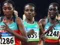 Tirunesh Dibaba (centre) between two Kenya ladies during the 10000m finals in Beijing -  (Photo credit: Xinhua)